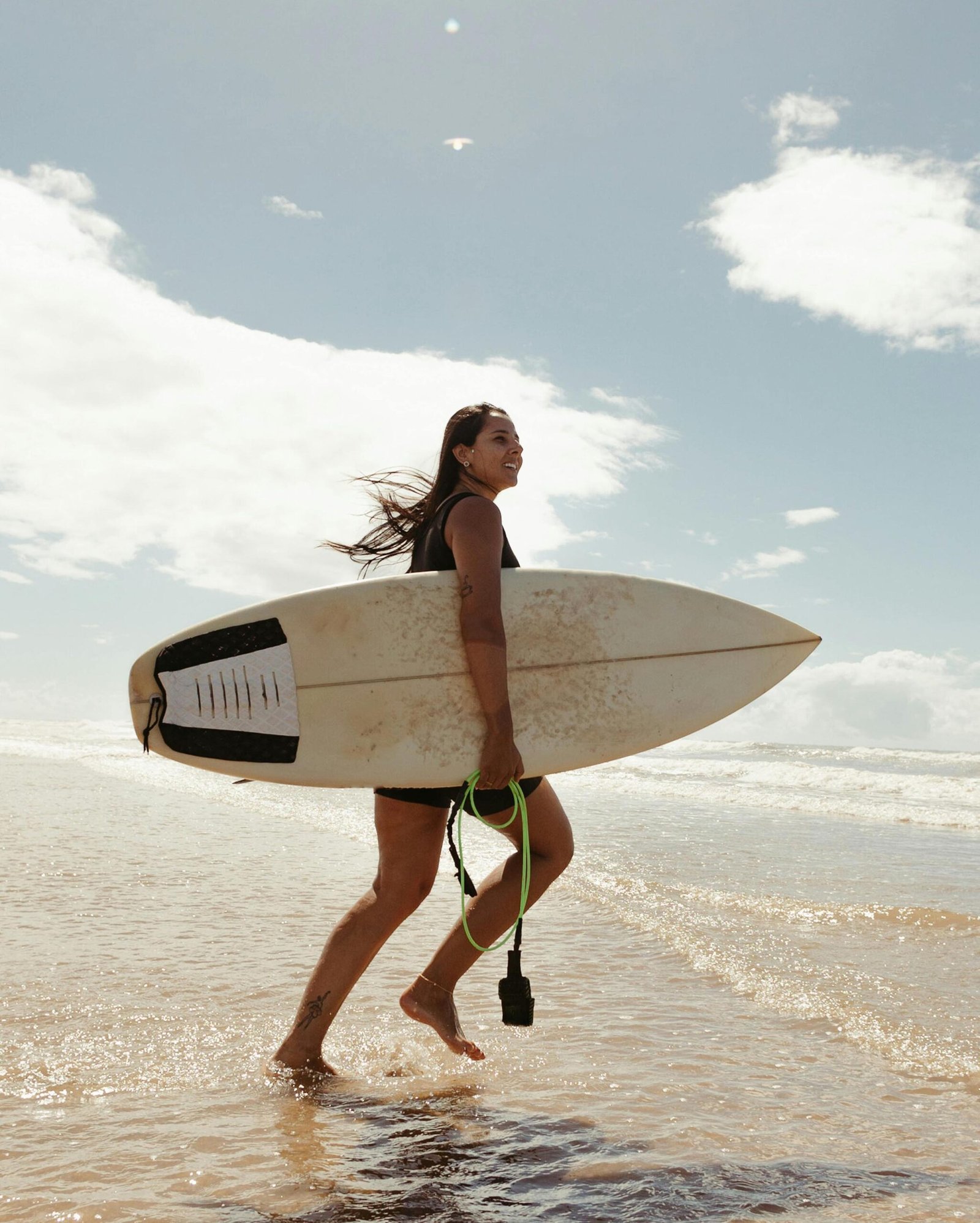 Clases de surfing lessons surf in mexico oaxaca zicatela sayulita vallarta colima eventos carteles the new surfcamp surf board surf coach vacation hotel in beach el mejor hotel mas seguro segurity in mexico the best coach girl surfing hostal activities surftrip hostel mexico playas + surf